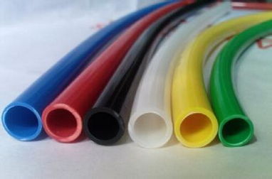 影響中國(guó)塑料管道機(jī)械裝備行業(yè)發(fā)展的有利因素分析